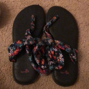 Sanuk sandals